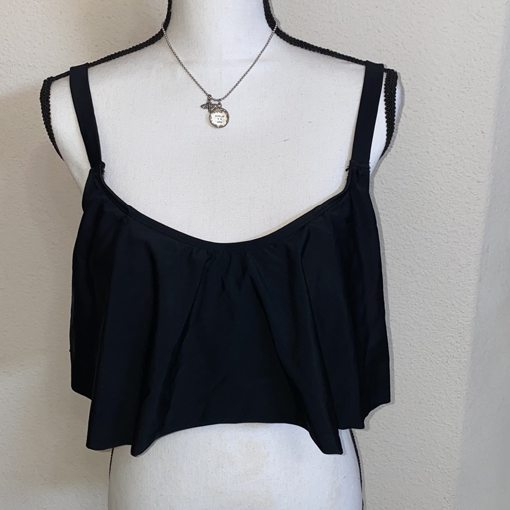 Torrid- black swim suit top Sz 1/1X/14-16